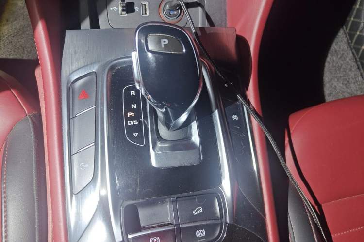 Used MG HS 2019 30T Automatic 2WD Trophy Enhanced Version China VI Standard Gear Lever