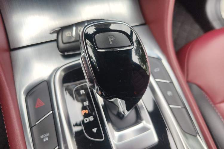 Used MG HS 2019 30T Automatic 2WD Trophy Supreme Edition China VI Standard Gear Lever