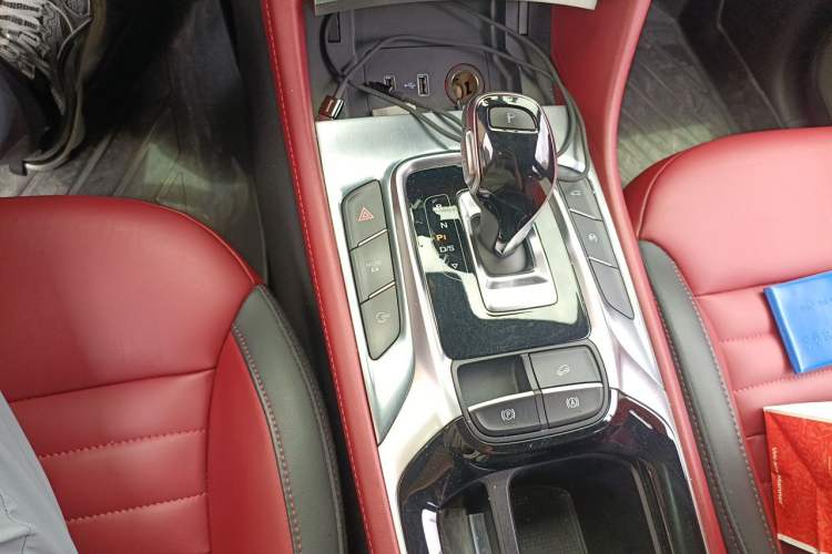 Used MG HS 2019 30T Automatic 2WD Trophy Supreme Edition China VI Standard Gear Lever