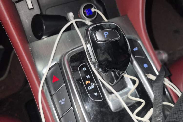 Used MG HS 2019 30T Automatic 2WD Trophy Supreme Edition China VI Standard Gear Lever