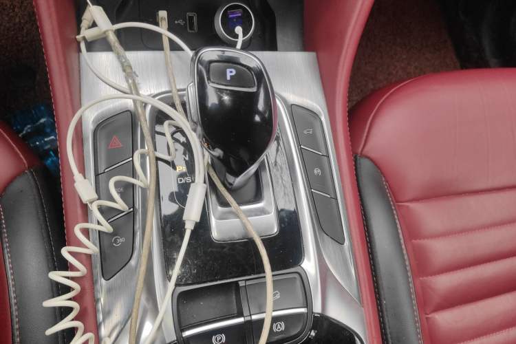 Used MG HS 2019 30T Automatic 2WD Trophy Supreme Edition China VI Standard Gear Lever