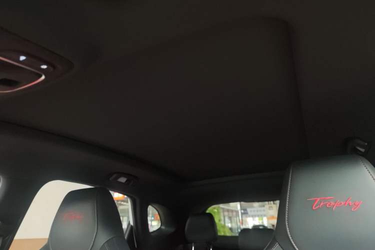 Used MG HS 2019 30T Automatic 2WD Trophy Supreme Edition China VI Standard Headliner