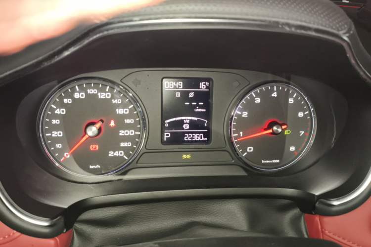 Used MG HS 2019 20T Automatic Two-Wheel Drive Luxury Edition China VI Standard Instrument Cluster
