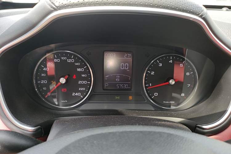 Used MG HS 2019 20T Automatic Two-Wheel Drive Trophy Super Sport Version China VI Standard Instrument Cluster