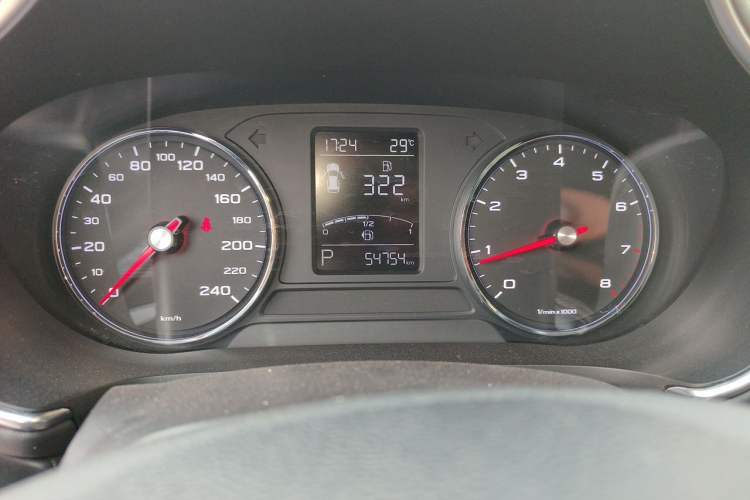 Used MG HS 2019 20T Automatic Two-Wheel Drive Luxury Edition China VI Standard Instrument Cluster