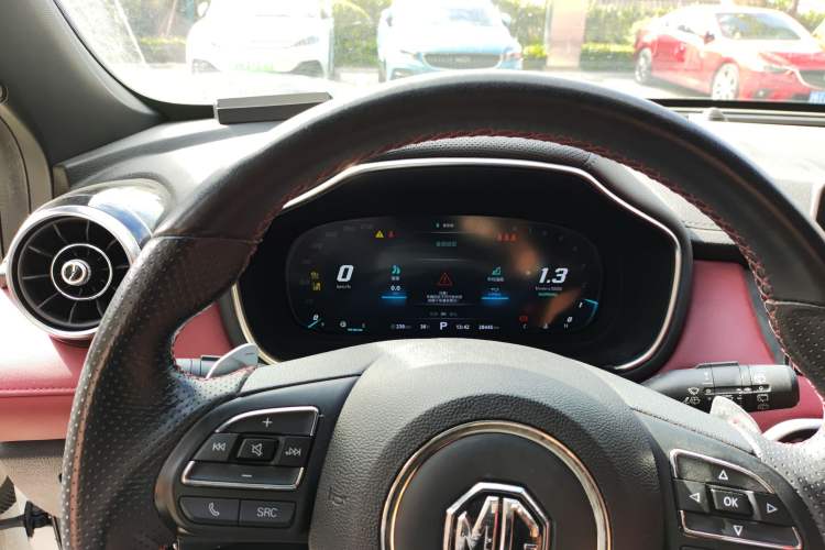 Used MG HS 2019 30T Automatic 2WD Trophy Supreme Edition China VI Standard Instrument Cluster