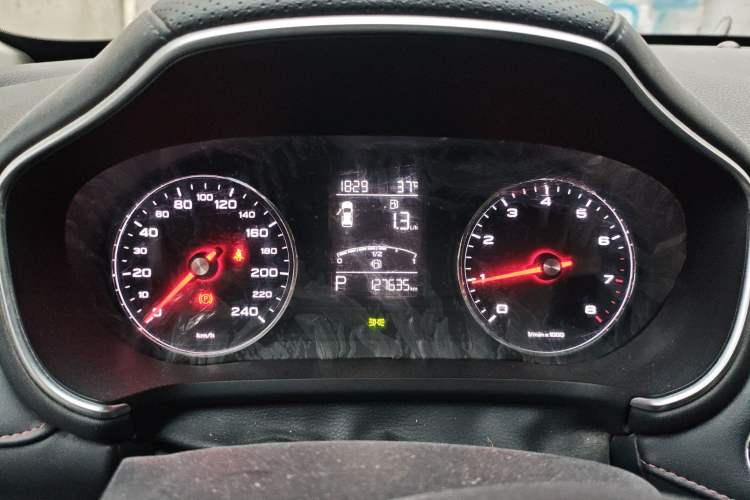 Used MG HS 2019 20T Automatic Two-Wheel Drive Luxury Edition China VI Standard Instrument Cluster