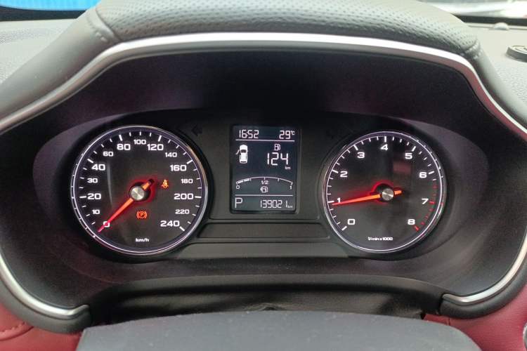 Used MG HS 2019 20T Automatic Two-Wheel Drive Trophy Super Sport Version China VI Standard Instrument Cluster