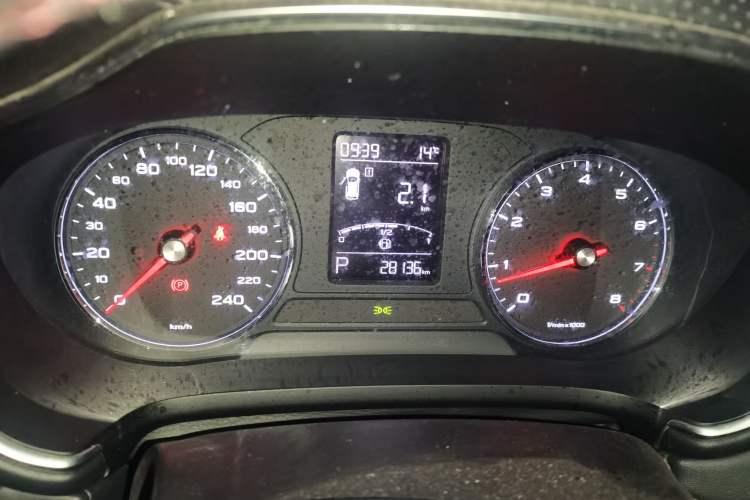 Used MG HS 2019 20T Automatic Two-Wheel Drive Luxury Edition China VI Standard Instrument Cluster