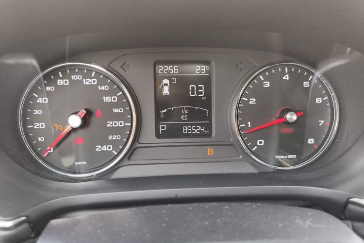 Used MG HS 2019 20T Automatic Two-Wheel Drive Trophy Super Sport Version China VI Standard Instrument Cluster