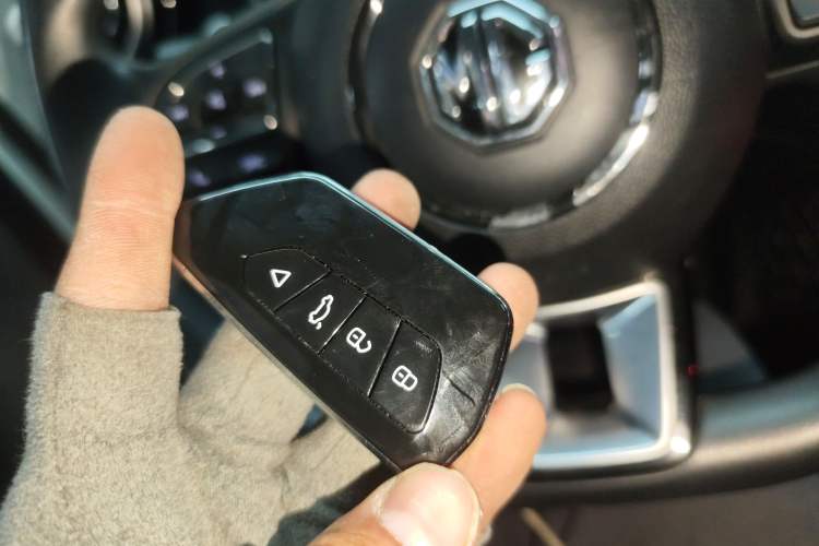 Used MG HS 2019 20T Automatic Two-Wheel Drive Luxury Edition China VI Standard Interior 1