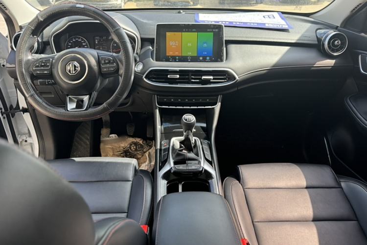 Used MG HS 2019 20T Manual Two-Wheel Drive Luxury Edition China VI Standard Interior 1