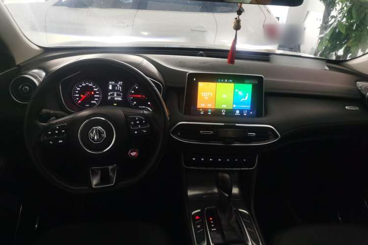 Used MG HS 2019 20T Automatic Two-Wheel Drive Luxury Edition China VI Standard Interior 3