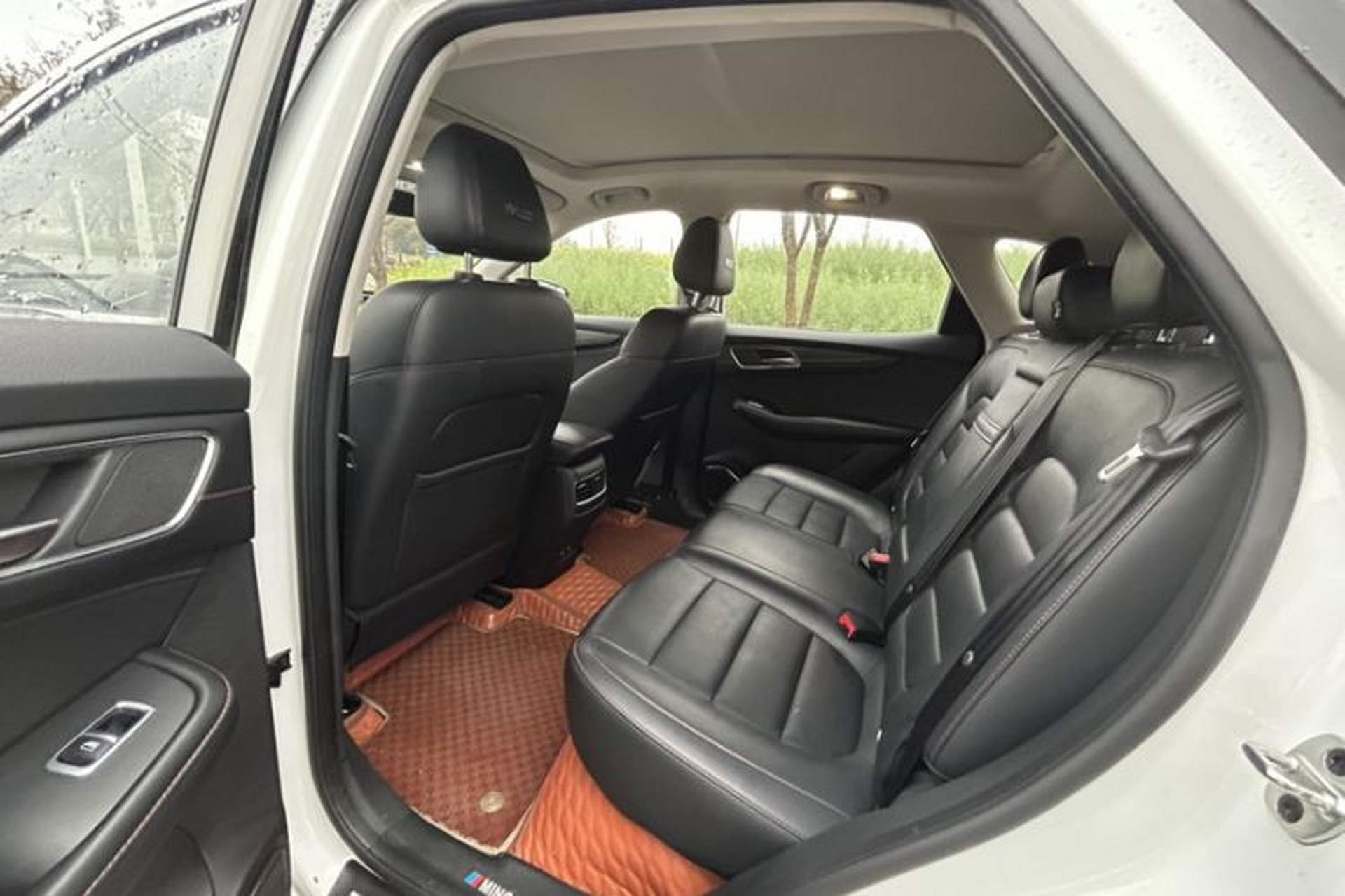 Used MG HS 2019 20T Manual Two-Wheel Drive Luxury Edition China VI Standard Interior 3
