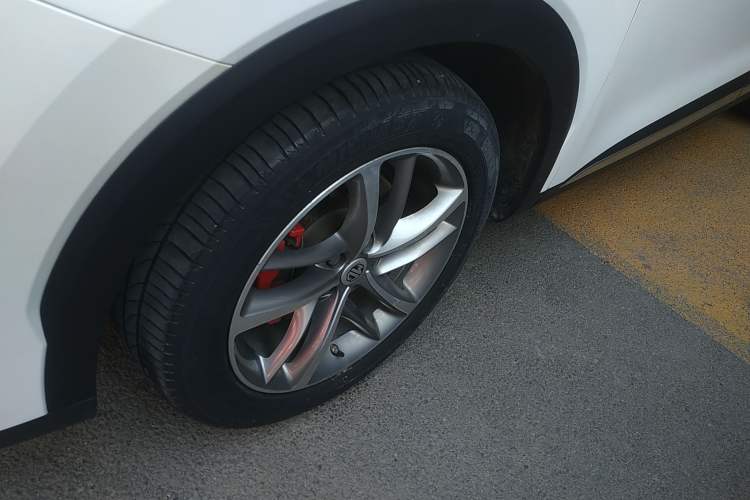 Used MG HS 2019 30T Automatic 2WD Trophy Enhanced Version China VI Standard Left Front Wheel Hub