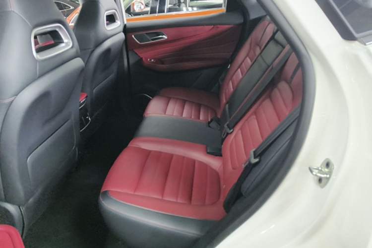 Used MG HS 2019 30T Automatic 2WD Trophy Enhanced Version China VI Standard Left Rear Seat