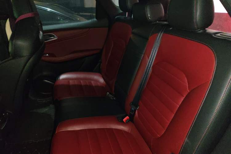 Used MG HS 2019 20T Automatic Two-Wheel Drive Trophy Super Sport Version China VI Standard Left Rear Seat