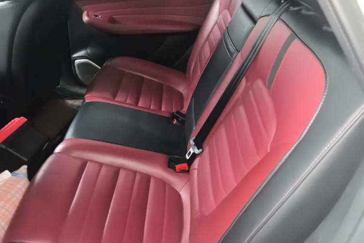 Used MG HS 2019 30T Automatic 2WD Trophy Supreme Edition China VI Standard Left Rear Seat