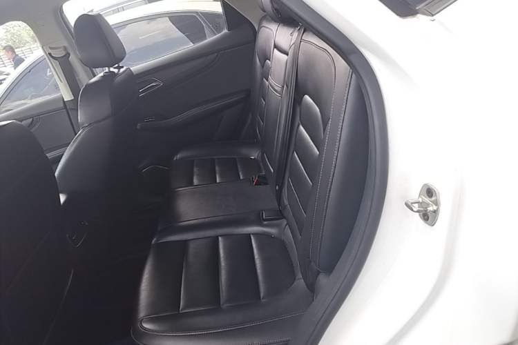 Used MG HS 2019 20T Automatic Two-Wheel Drive Luxury Edition China VI Standard Left Rear Seat