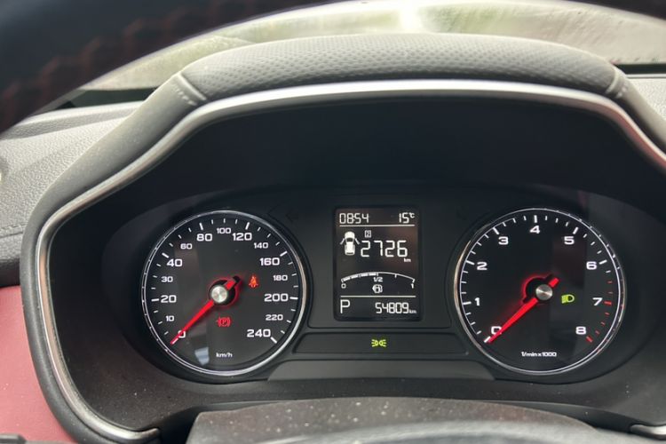 Used MG HS 2019 20T Automatic Two-Wheel Drive Trophy Super Sport Version China VI Standard Odometer Close Up