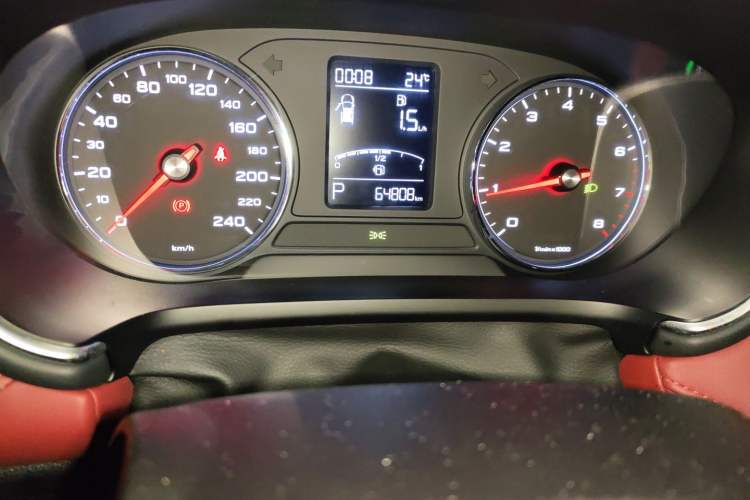 Used MG HS 2019 20T Automatic Two-Wheel Drive Trophy Super Sport Version China VI Standard Odometer Close Up