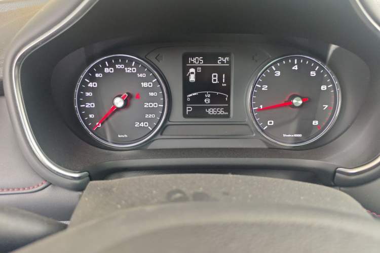 Used MG HS 2019 20T Automatic Two-Wheel Drive Luxury Edition China VI Standard Odometer Close Up