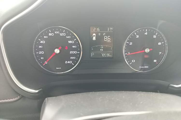 Used MG HS 2019 20T Automatic Two-Wheel Drive Luxury Edition China VI Standard Odometer Close Up