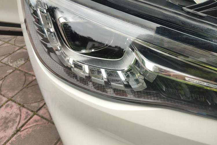 Used MG HS 2019 30T Automatic 2WD Trophy Supreme Edition China VI Standard Right Front Headlight