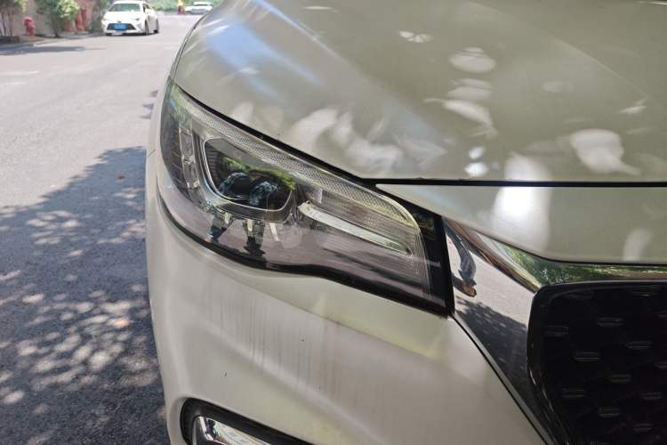 Used MG HS 2019 20T Automatic Two-Wheel Drive Luxury Edition China VI Standard Right Front Headlight