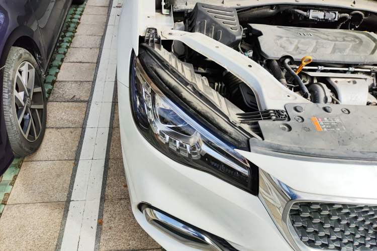 Used MG HS 2019 30T Automatic 2WD Trophy Supreme Edition China VI Standard Right Front Headlight