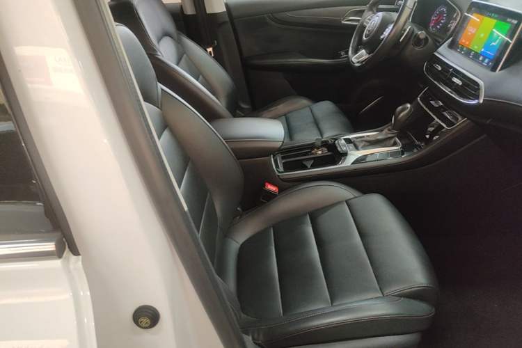 Used MG HS 2019 20T Automatic Two-Wheel Drive Luxury Edition China VI Standard Right Front Seat