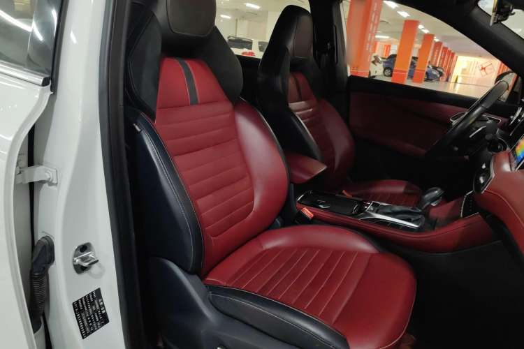 Used MG HS 2019 20T Automatic Two-Wheel Drive Trophy Super Sport Version China VI Standard Right Front Seat