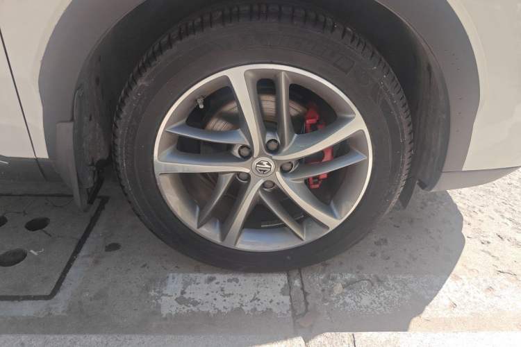 Used MG HS 2019 30T Automatic 2WD Trophy Enhanced Version China VI Standard Right Front Wheel Hub