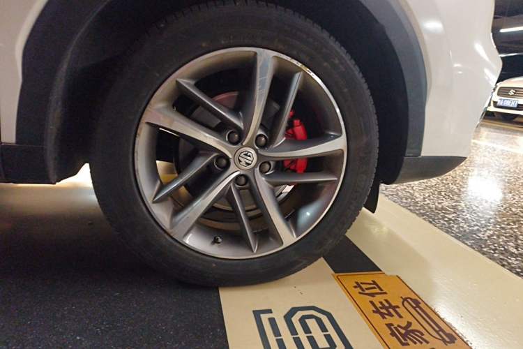 Used MG HS 2019 30T Automatic 2WD Trophy Enhanced Version China VI Standard Right Front Wheel Hub