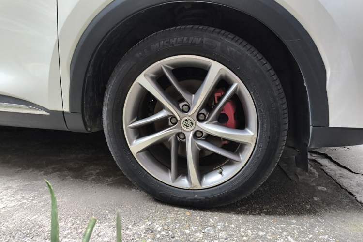 Used MG HS 2019 30T Automatic 2WD Trophy Supreme Edition China VI Standard Right Front Wheel Hub