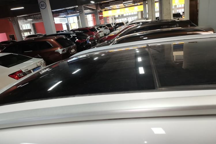 Used MG HS 2019 20T Automatic Two-Wheel Drive Luxury Edition China VI Standard Roof