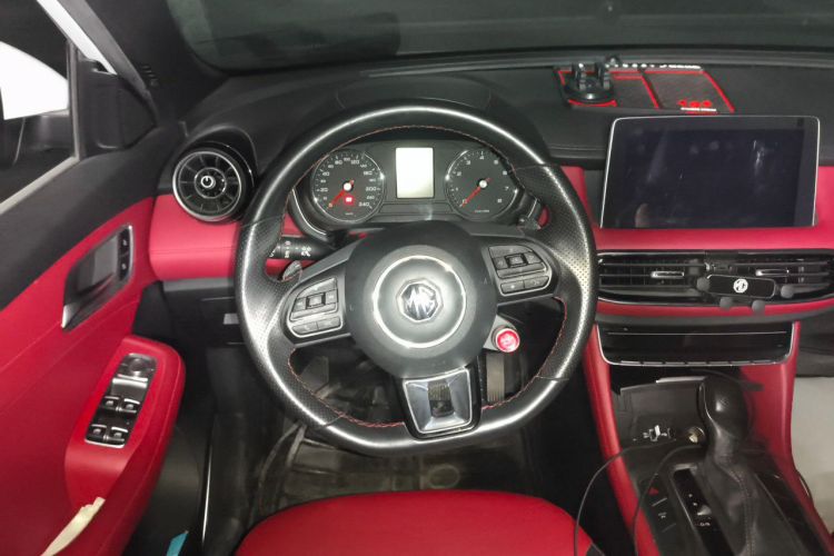 Used MG HS 2019 20T Automatic Two-Wheel Drive Luxury Edition China VI Standard Steering Wheel