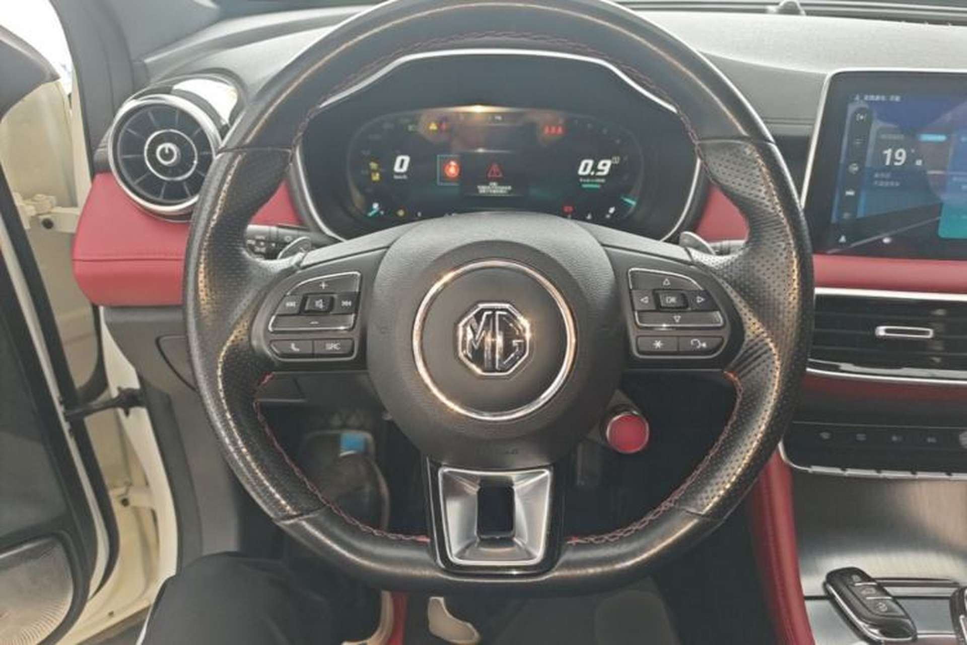 Used MG HS 2019 30T Automatic 2WD Trophy Supreme Edition China VI Standard Steering Wheel
