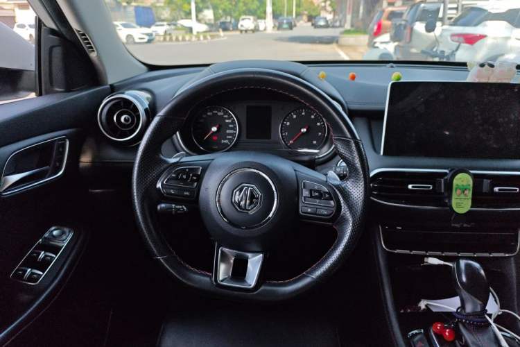 Used MG HS 2019 20T Automatic Two-Wheel Drive Luxury Edition China VI Standard Steering Wheel