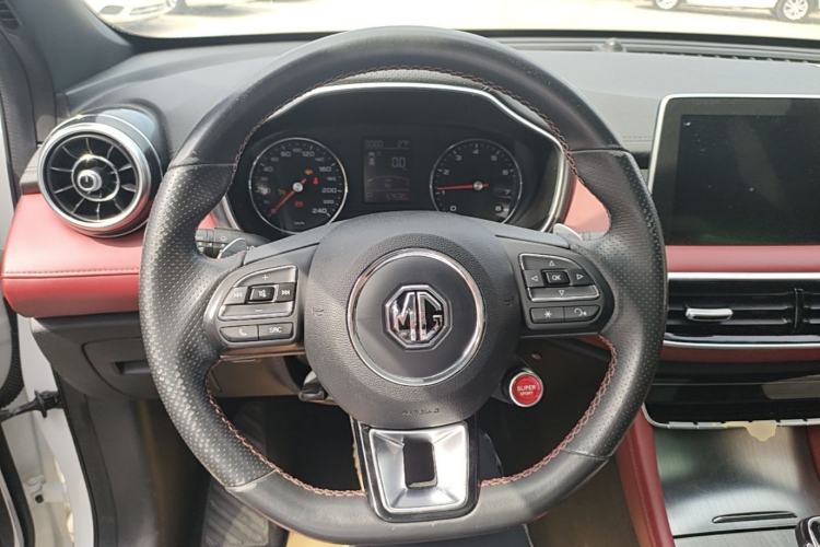 Used MG HS 2019 20T Automatic Two-Wheel Drive Trophy Super Sport Version China VI Standard Steering Wheel