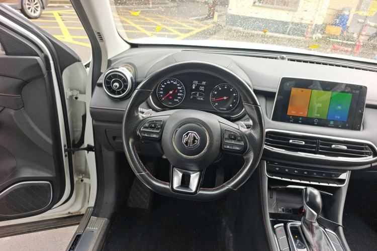Used MG HS 2019 20T Automatic Two-Wheel Drive Luxury Edition China VI Standard Steering Wheel