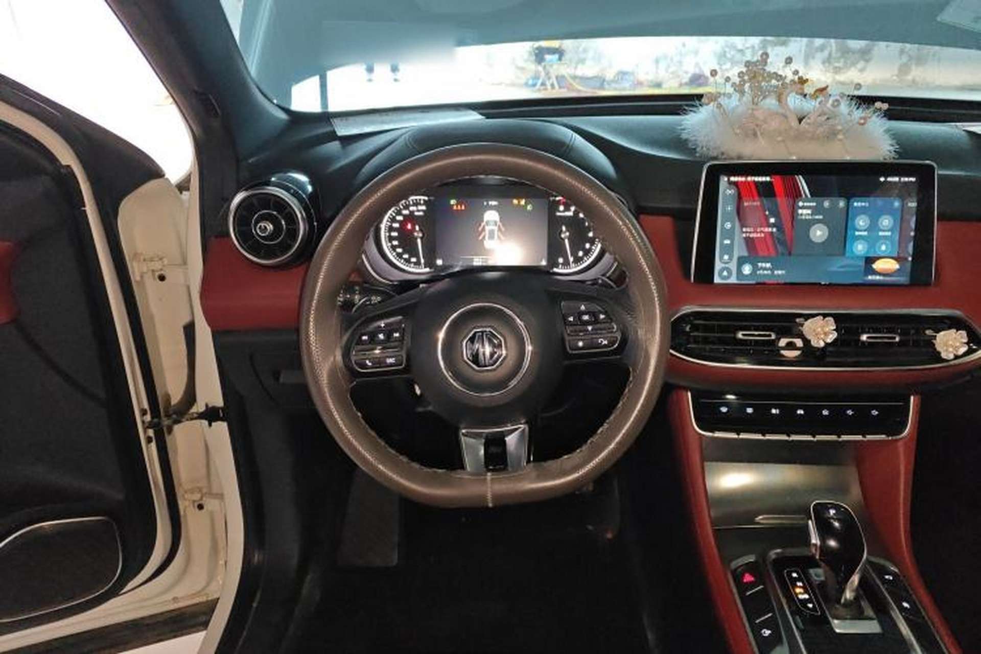 Used MG HS 2019 30T Automatic 2WD Trophy Enhanced Version China VI Standard Steering Wheel