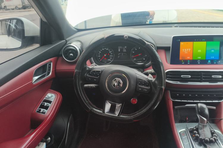 Used MG HS 2019 20T Automatic Two-Wheel Drive Trophy Super Sport Version China VI Standard Steering Wheel
