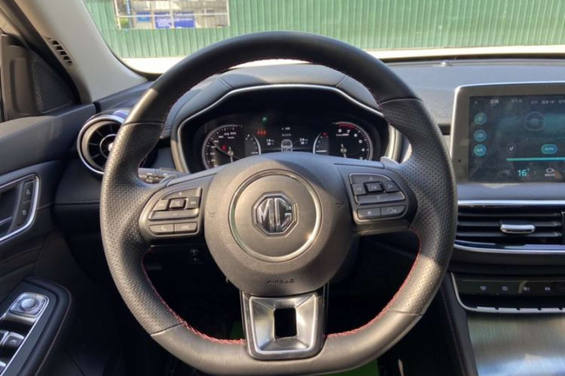 Used MG HS 2019 30T Automatic 2WD Trophy Enhanced Version China VI Standard Steering Wheel