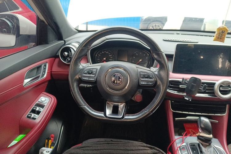 Used MG HS 2019 20T Automatic Two-Wheel Drive Trophy Super Sport Version China VI Standard Steering Wheel