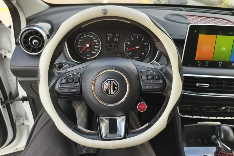 Used MG HS 2019 20T Automatic Two-Wheel Drive Trophy Super Sport Version China VI Standard Steering Wheel
