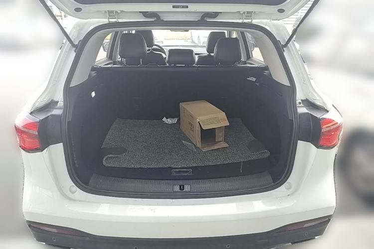 Used MG HS 2019 20T Automatic Two-Wheel Drive Luxury Edition China VI Standard Trunk