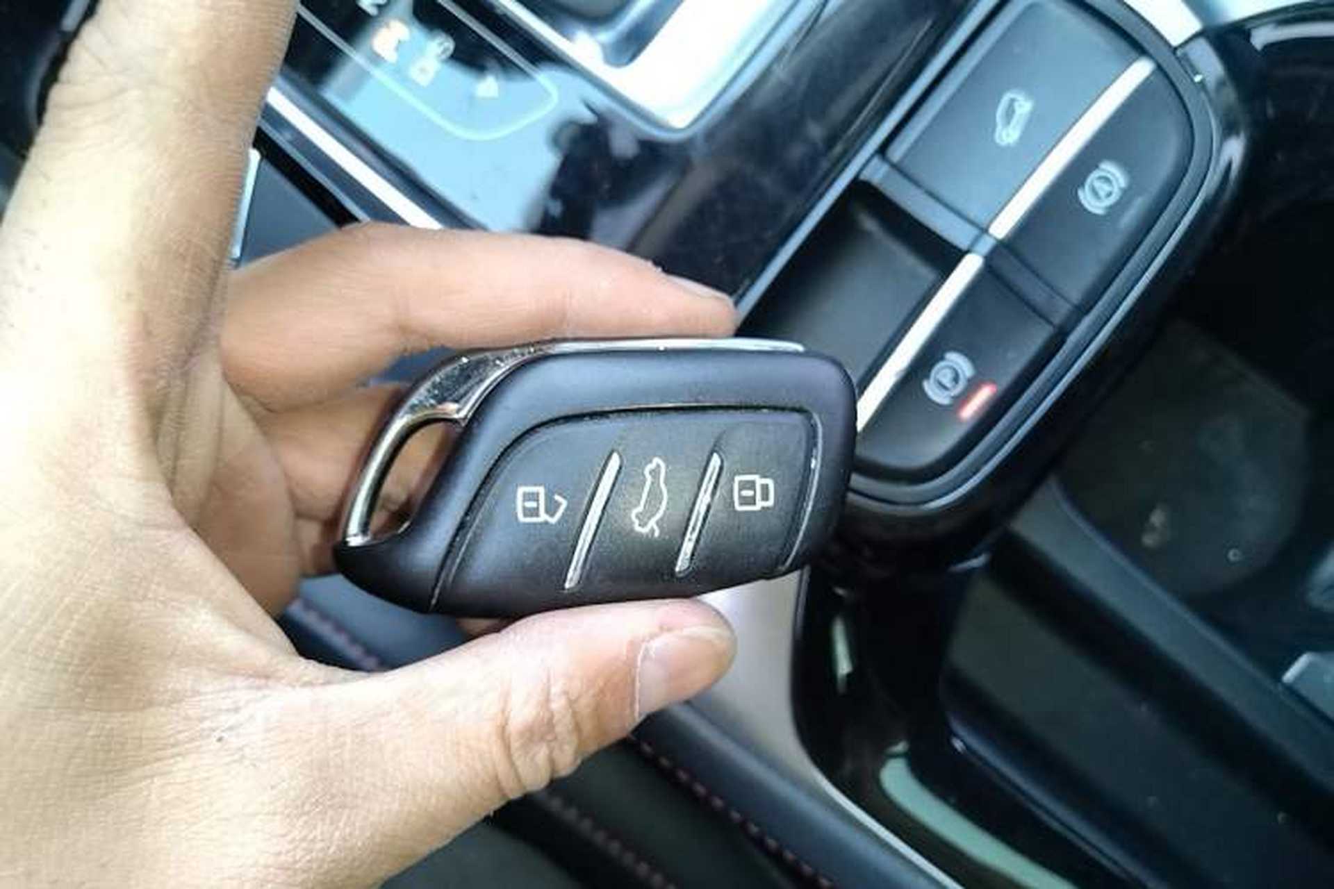 Used MG HS 2019 20T Automatic Two-Wheel Drive Luxury Edition China VI Standard Vehicle Key