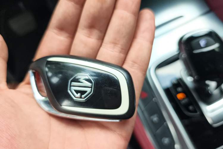 Used MG HS 2019 30T Automatic 2WD Trophy Supreme Edition China VI Standard Vehicle Key