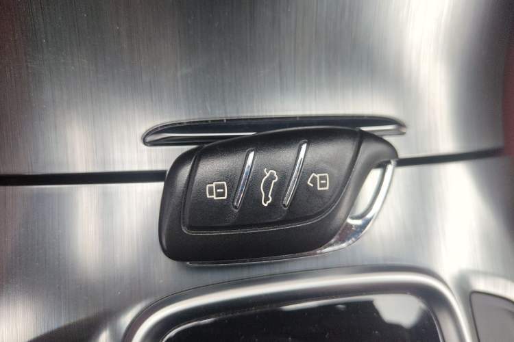 Used MG HS 2019 30T Automatic 2WD Trophy Supreme Edition China VI Standard Vehicle Key